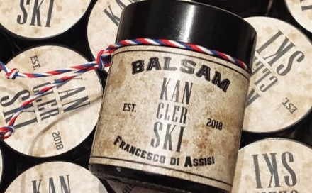 O etykietach na balsam z Kanclerskishop.com